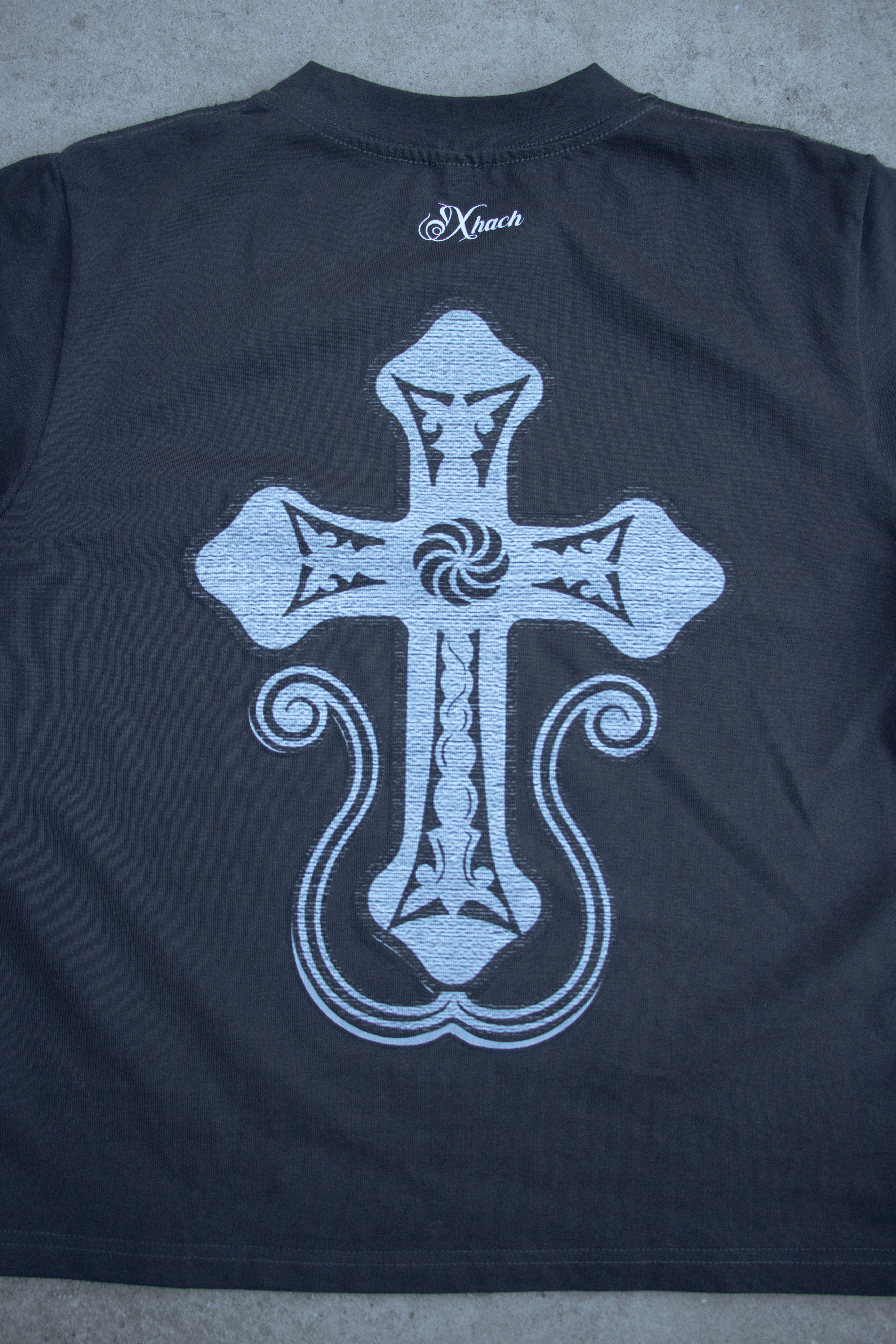AREV XHACH TEE